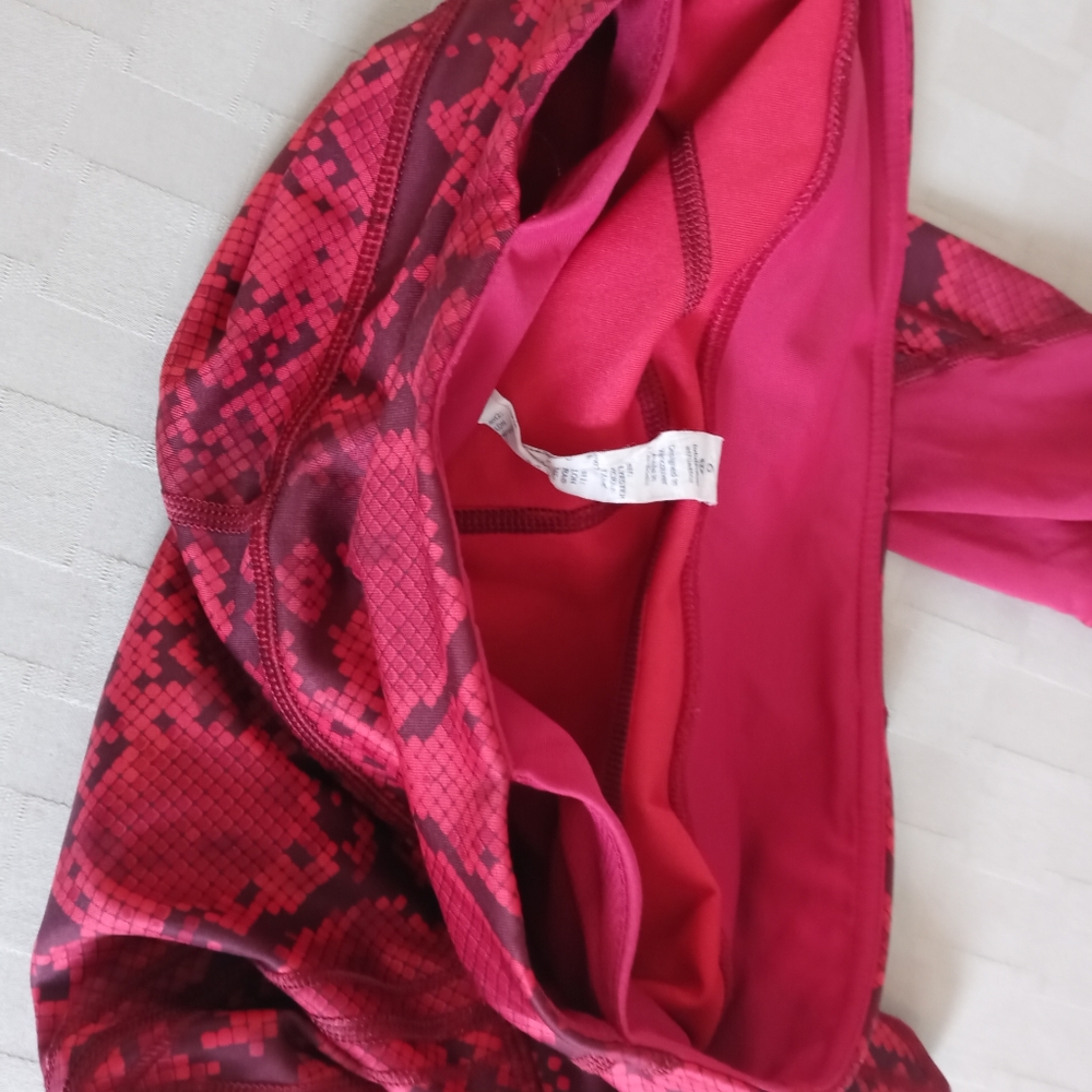 Lululemon Vent It Out Snakeskin Crop Legging - Picture 9 of 13